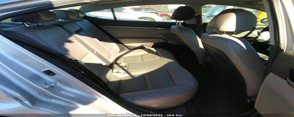 KMHD84LF9HU127380 2017 HYUNDAI ELANTRA photo no. 8