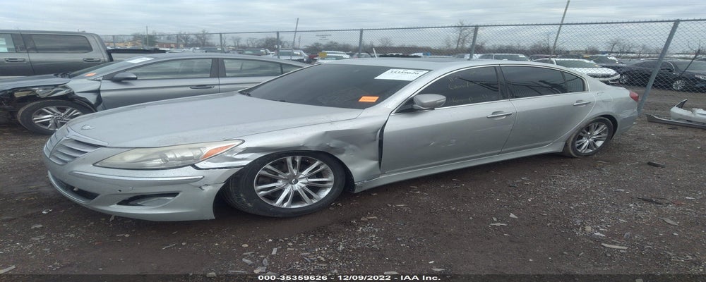 KMHGC4DD8DU238148 2013 HYUNDAI GENESIS photo no. 2