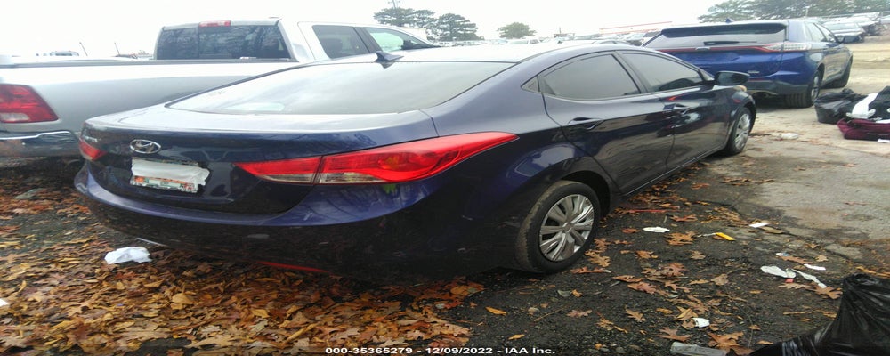 5NPDH4AE4BH025856 2011 HYUNDAI ELANTRA photo no. 4