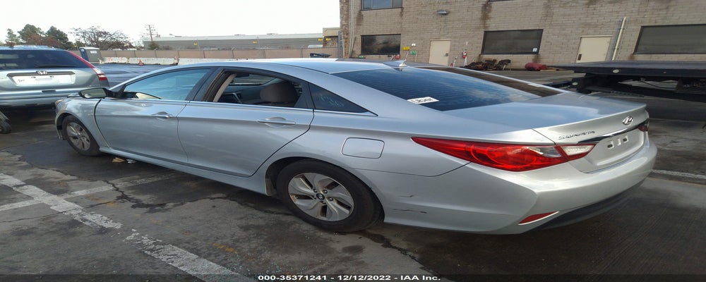 5NPEB4AC1EH814913 2014 HYUNDAI SONATA photo no. 3