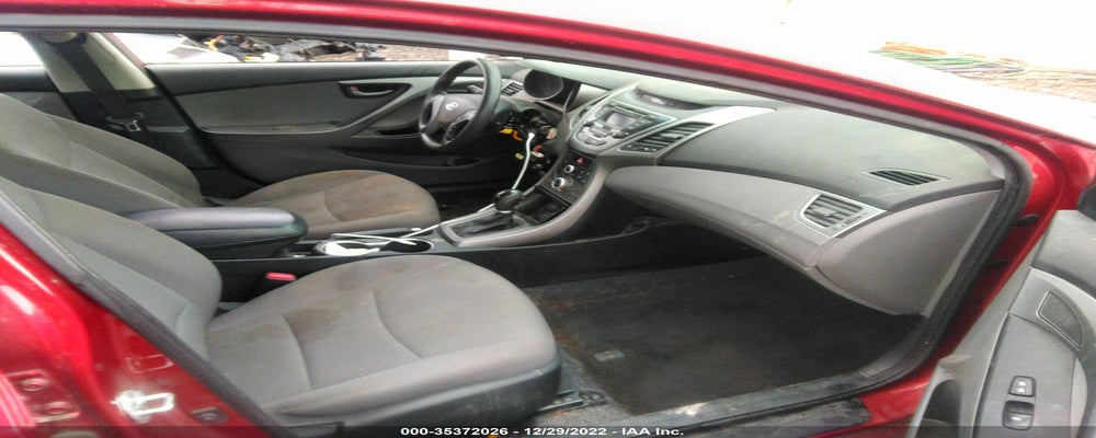 5NPDH4AE1FH635994 2015 HYUNDAI ELANTRA photo no. 5