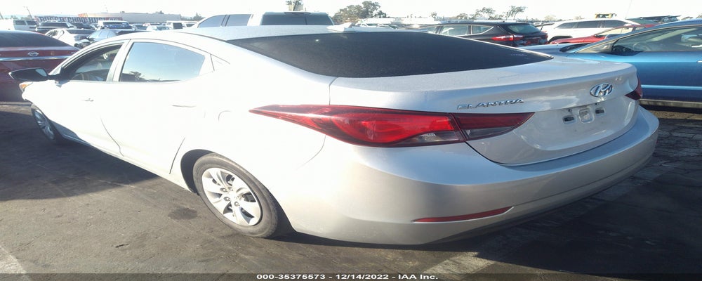 5NPDH4AE9GH735097 2016 HYUNDAI ELANTRA photo no. 3