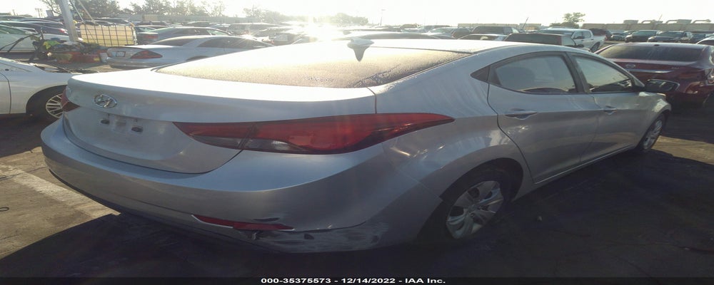 5NPDH4AE9GH735097 2016 HYUNDAI ELANTRA photo no. 4