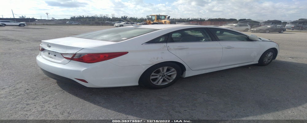 5NPEB4AC1EH862086 2014 HYUNDAI SONATA photo no. 4