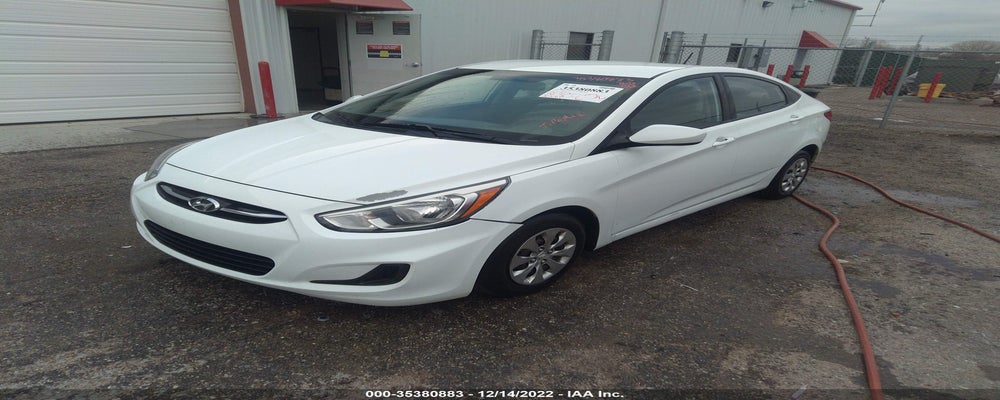 KMHCT4AE0FU910735 2015 HYUNDAI ACCENT photo no. 2