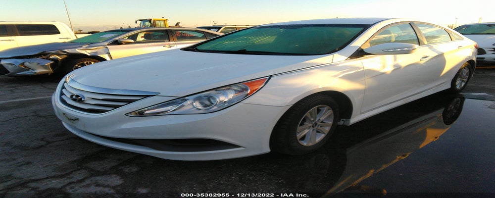 5NPEB4AC0EH817902 2014 HYUNDAI SONATA photo no. 2