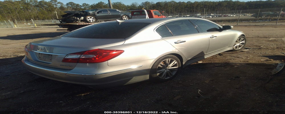 KMHGC4DD1CU200940 2012 HYUNDAI GENESIS photo no. 4