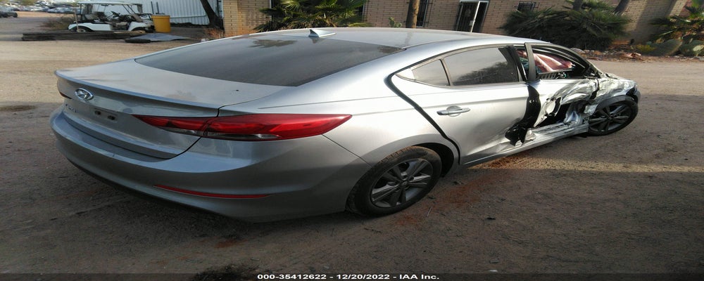 5NPD84LF8HH028628 2017 HYUNDAI ELANTRA photo no. 4