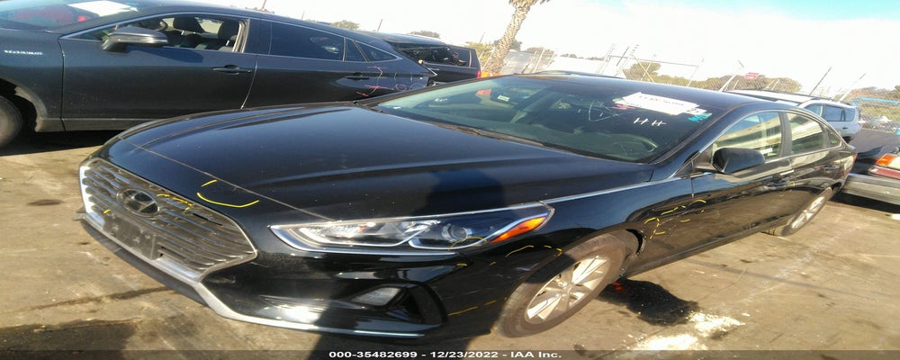 5NPE24AF4JH600616 2018 HYUNDAI SONATA photo no. 2