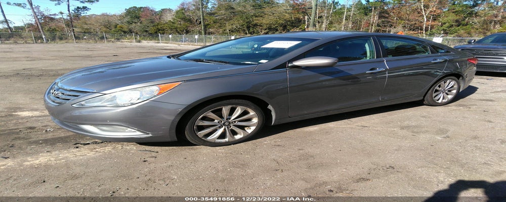 5NPEC4AC8BH142504 2011 HYUNDAI SONATA photo no. 2