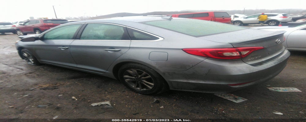 5NPE24AF7FH203893 2015 HYUNDAI SONATA photo no. 3