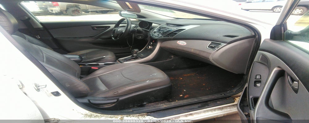5NPDH4AE1FH646820 2015 HYUNDAI ELANTRA photo no. 5