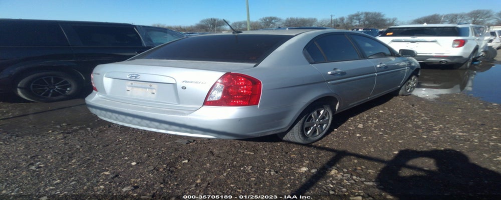 KMHCN4AC7AU462852 2010 HYUNDAI ACCENT photo no. 4