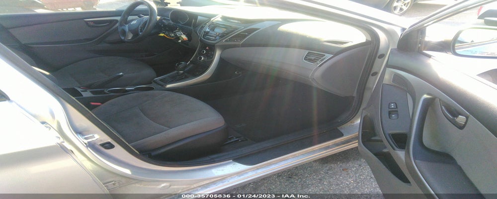 5NPDH4AE6FH646196 2015 HYUNDAI ELANTRA photo no. 5