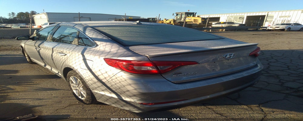 5NPE24AFXFH123195 2015 HYUNDAI SONATA photo no. 3