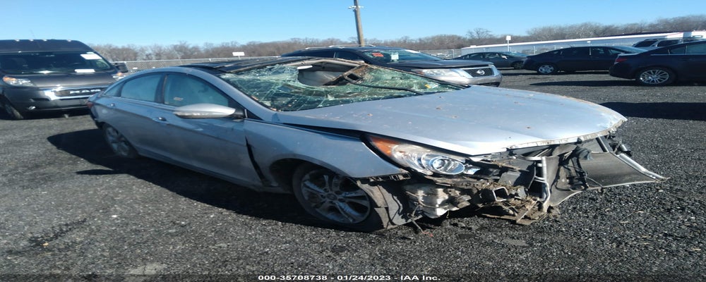 5NPEC4AC9CH503322 2012 HYUNDAI SONATA photo no. 4