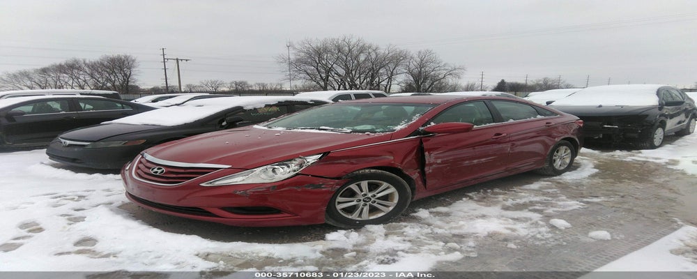 5NPEB4AC0CH324198 2012 HYUNDAI SONATA photo no. 2