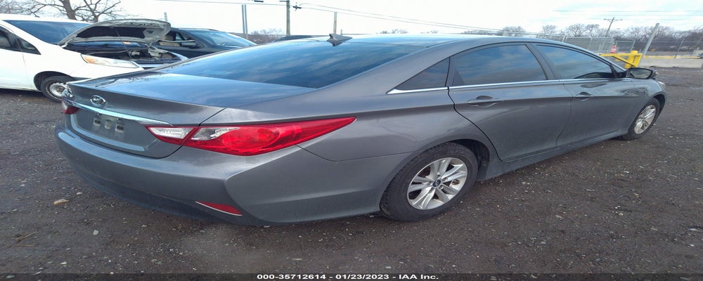 5NPEB4AC5EH924623 2014 HYUNDAI SONATA photo no. 4