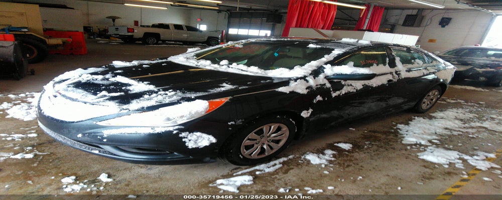 5NPEB4AC4CH404748 2012 HYUNDAI SONATA photo no. 2