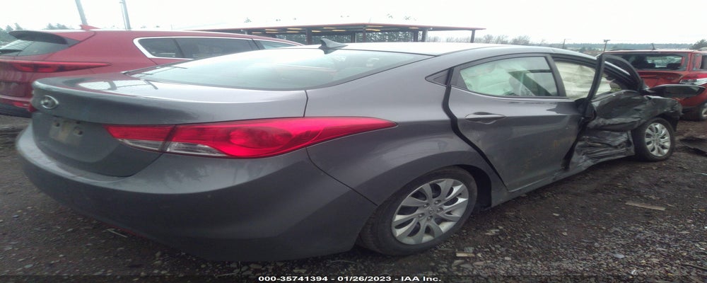 5NPDH4AE0DH172856 2013 HYUNDAI ELANTRA photo no. 4