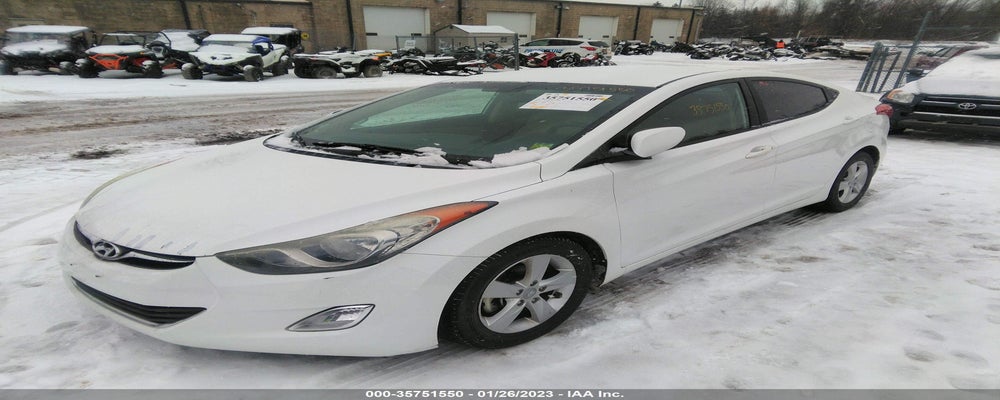 5NPDH4AE4DH337484 2013 HYUNDAI ELANTRA photo no. 2