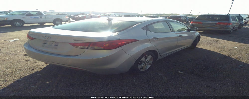 5NPDH4AE9CH127137 2012 HYUNDAI ELANTRA photo no. 4
