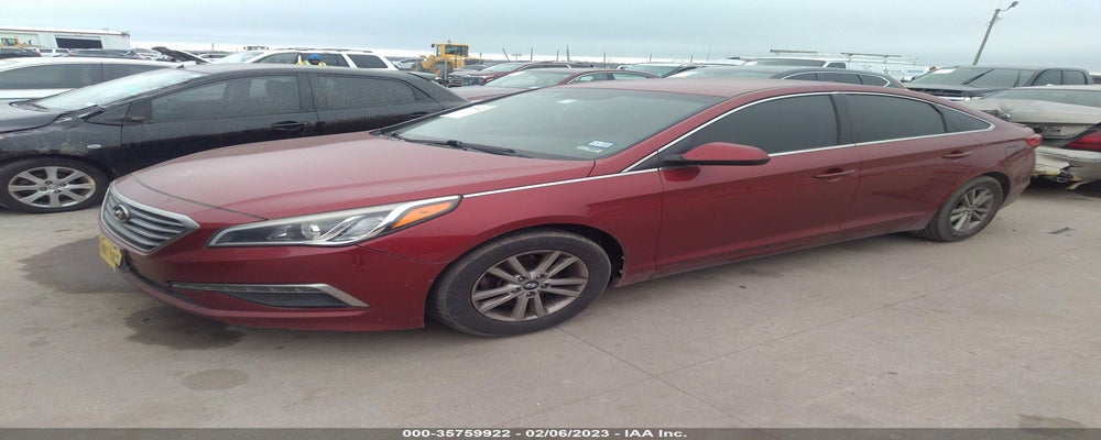 5NPE24AF3FH058349 2015 HYUNDAI SONATA photo no. 2