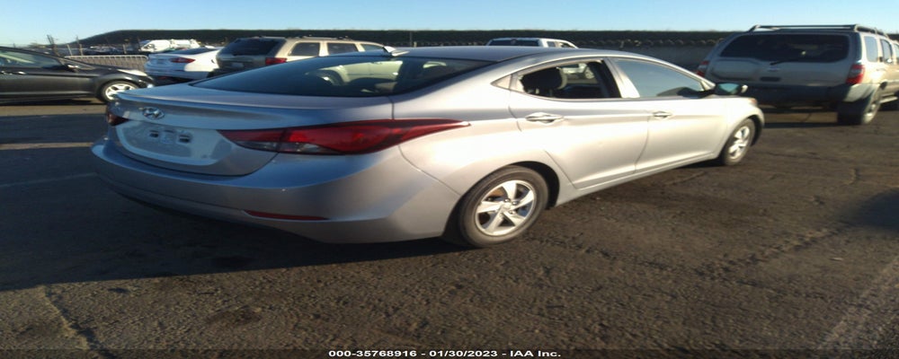 5NPDH4AE4FH643359 2015 HYUNDAI ELANTRA photo no. 4
