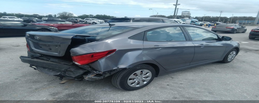 KMHCT4AE8HU328269 2017 HYUNDAI ACCENT photo no. 4