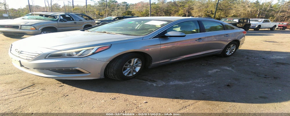 5NPE24AF8FH004951 2015 HYUNDAI SONATA photo no. 2