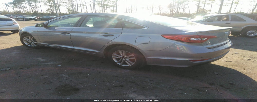 5NPE24AF8FH004951 2015 HYUNDAI SONATA photo no. 3