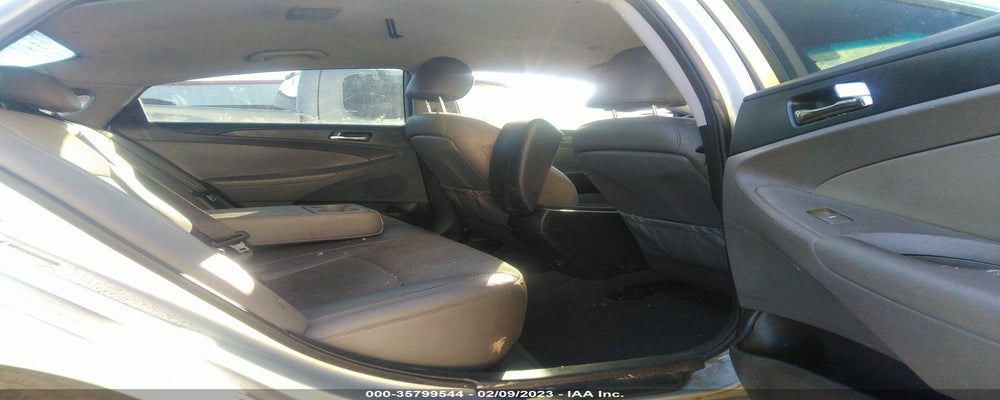 5NPEC4AC8DH688366 2013 HYUNDAI SONATA photo no. 8