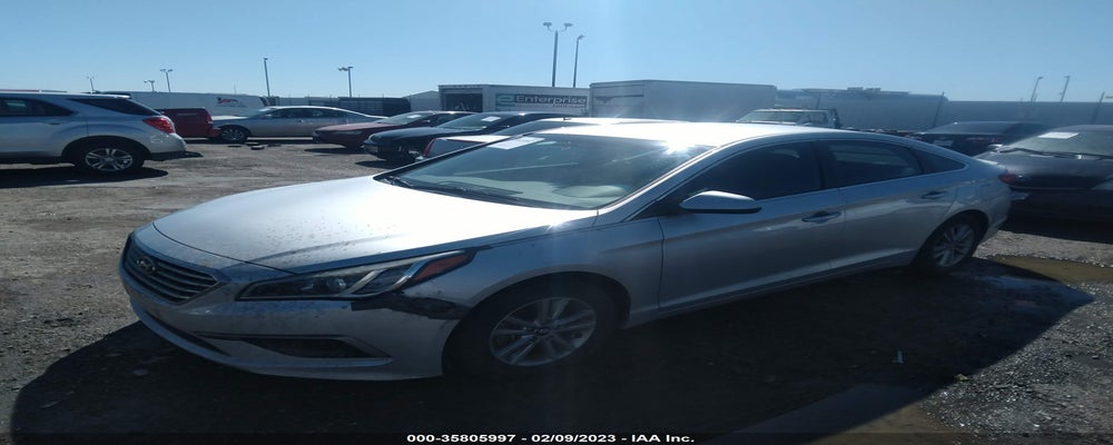 5NPE24AF8FH233565 2015 HYUNDAI SONATA photo no. 2