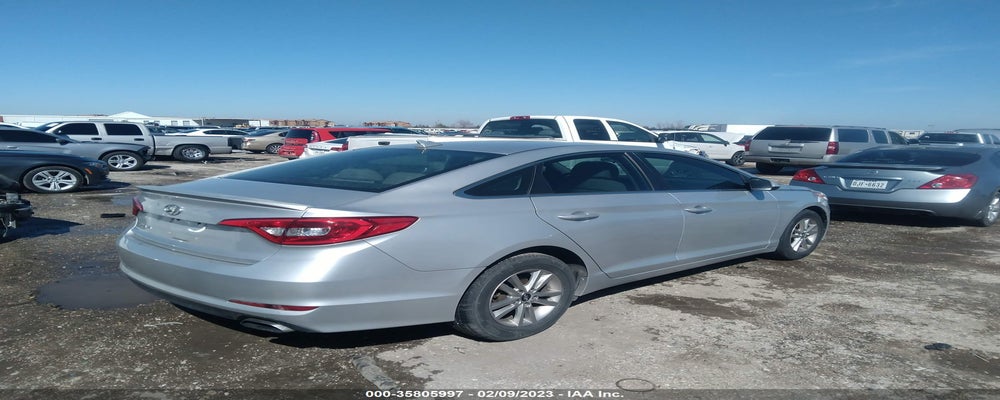 5NPE24AF8FH233565 2015 HYUNDAI SONATA photo no. 4