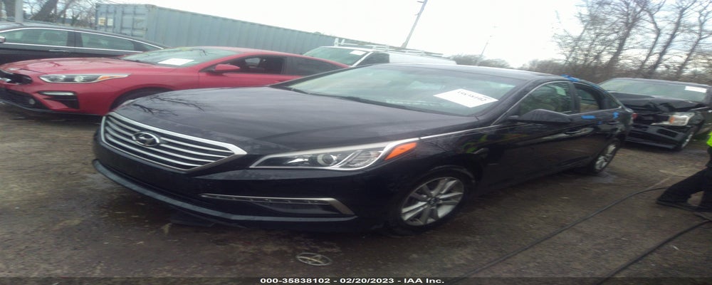 5NPE24AF4FH191525 2015 HYUNDAI SONATA photo no. 2