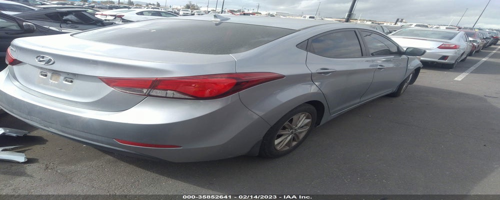 5NPDH4AE6FH605986 2015 HYUNDAI ELANTRA photo no. 4