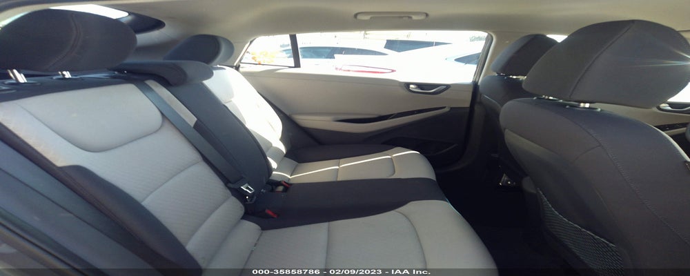 KMHC65LC2HU027506 2017 HYUNDAI IONIQ HYBRID photo no. 8