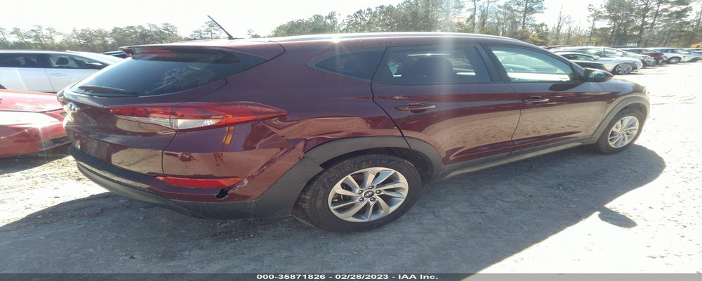 KM8J33A40GU239464 2016 HYUNDAI TUCSON photo no. 4