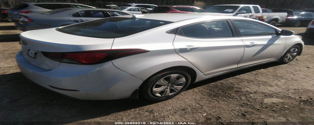 5NPDH4AE2GH733269 2016 HYUNDAI ELANTRA photo no. 4
