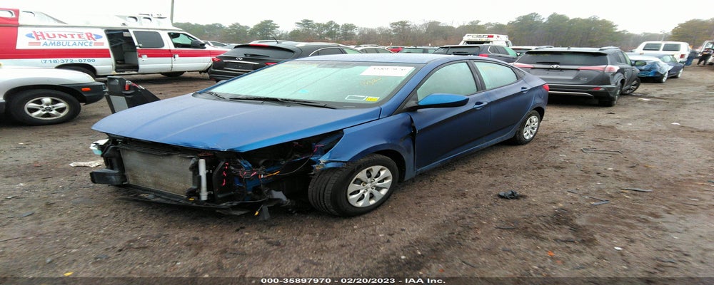 KMHCT4AEXGU956638 2016 HYUNDAI ACCENT photo no. 2