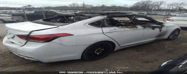 KMHGN4JE4FU073659 2015 HYUNDAI GENESIS photo no. 4