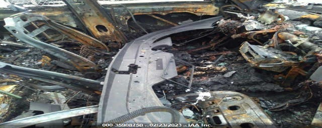 KMHGN4JE4FU073659 2015 HYUNDAI GENESIS photo no. 5