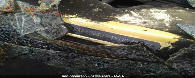 KMHGN4JE4FU073659 2015 HYUNDAI GENESIS photo no. 9