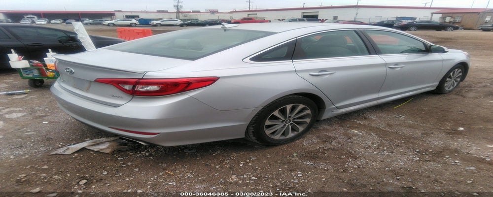 5NPE34AF5FH047768 2015 HYUNDAI SONATA photo no. 4