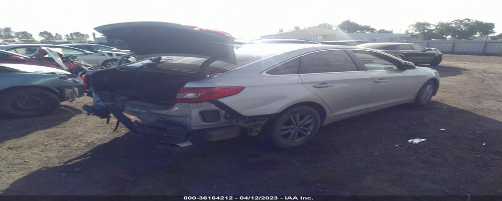 5NPE24AF4FH166690 2015 HYUNDAI SONATA photo no. 4