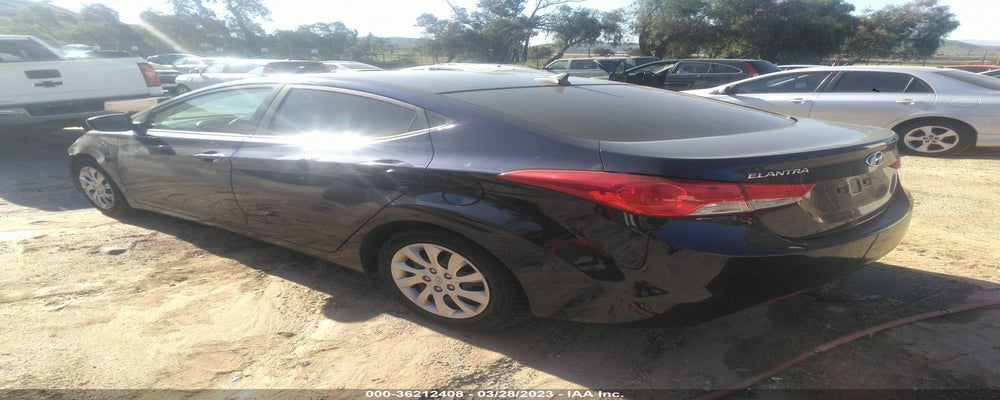 5NPDH4AE4DH229950 2013 HYUNDAI ELANTRA photo no. 3