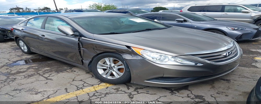 5NPEB4AC9EH941019 2014 HYUNDAI SONATA photo no. 4