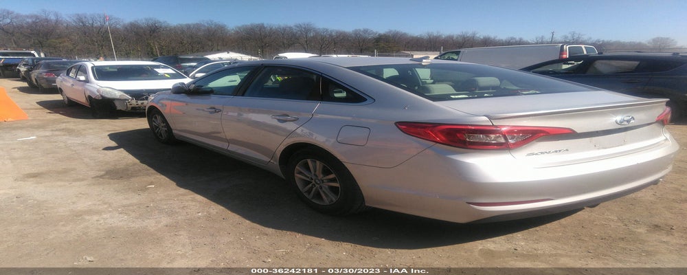 5NPE24AF6FH225268 2015 HYUNDAI SONATA photo no. 3