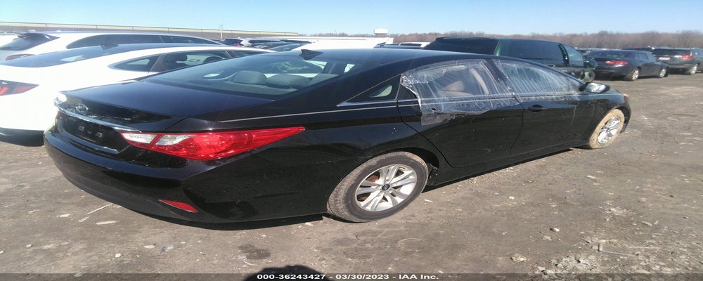 5NPEB4AC3EH897163 2014 HYUNDAI SONATA photo no. 4