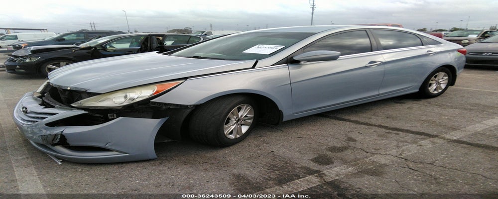 5NPEB4AC9BH104329 2011 HYUNDAI SONATA photo no. 2